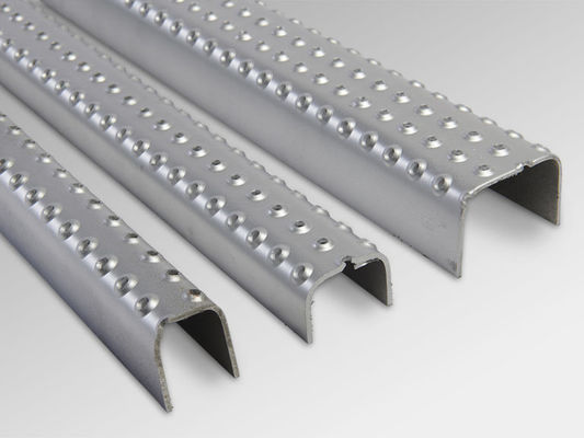 Slitti i gradini della scala del metallo dell'alluminio di spessore della resistenza 2.5mm galvanizzati