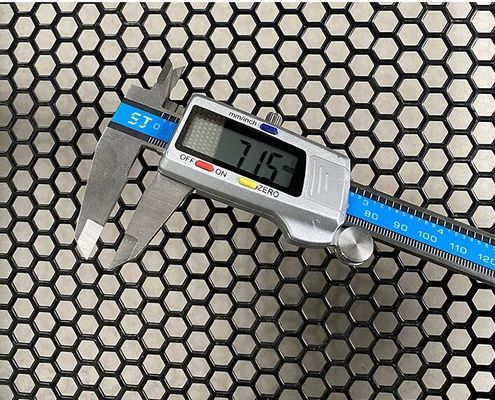 Fogli di metallo perforati quadrati galvanizzati in alluminio di 2 mm, di 4x8 piedi