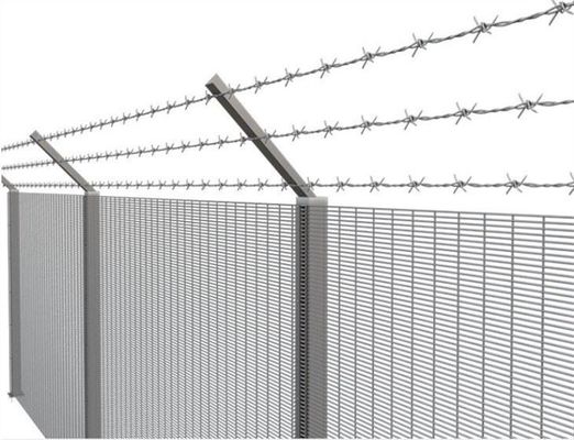 Recinzione di sicurezza aeroportuale 358 in rete zincata, verniciata a polvere, 76,2x12,7 mm