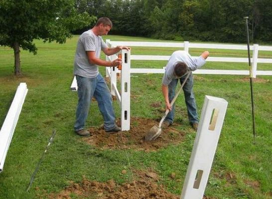 Materiale 100% vergine Durable 2rails 3rails PVC Paddock Horse Fence Ferma