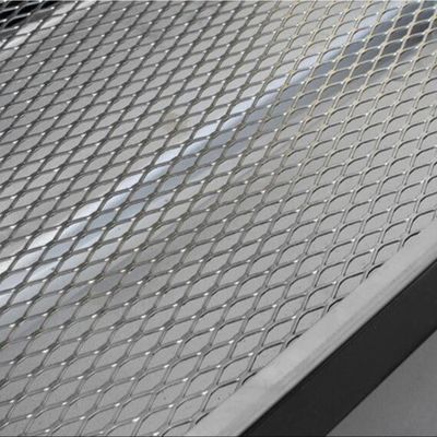 Rete metallica stirata in alluminio a fori a diamante per sistemi a soffitto