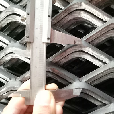 Maglia metallica estesa in acciaio inossidabile da 1,5 mm per passerelle