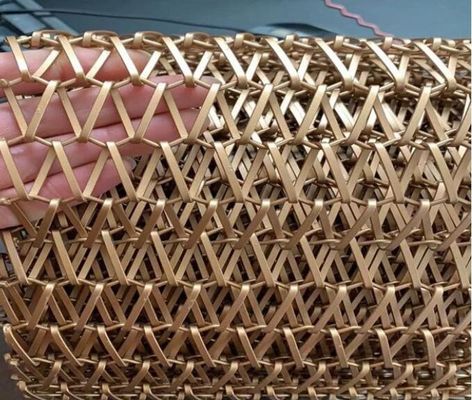 Tenda in maglia di maglia tessuta architettonica con decorazione in alluminio colorato per hotel