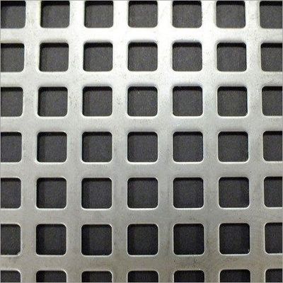 PVDF Decorativo di alluminio a buco quadrato perforato di rete metallica per cortina di parete