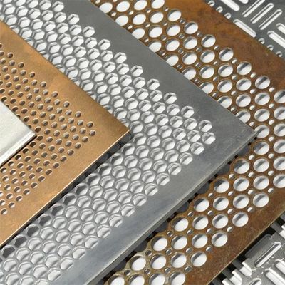 Foglio di metallo perforato rivestito in polvere con fori a nido di miele