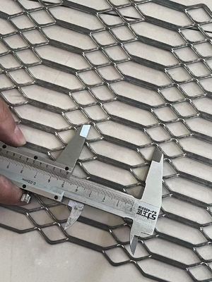 Moderno design caldo immerso in acciaio galvanizzato metallico gothic mesh espanso
