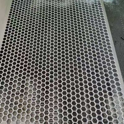 Rivestimento in polvere facciate esterne architettoniche decorazione maglia metallica di alluminio perforata