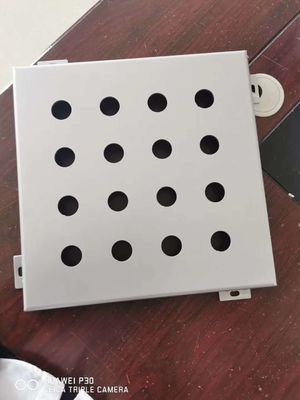 0.7mm 1mm 2mm alluminio galvanizzato in acciaio inossidabile metallo perforato
