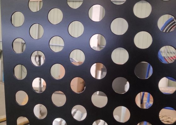Pannelli metallici perforati in alluminio su misura per la decorazione delle pareti esterne