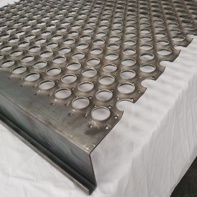 Pannelli Perf O Grip in acciaio al carbonio, 3mm, grigliato di sicurezza perforato