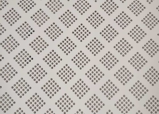 Pannelli per soffitto perforati zincati elettricamente 2x2 con rivestimento PVDF
