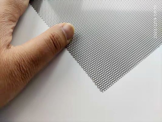 Rete metallica perforata personalizzata da 2,03 mm per griglie di altoparlanti