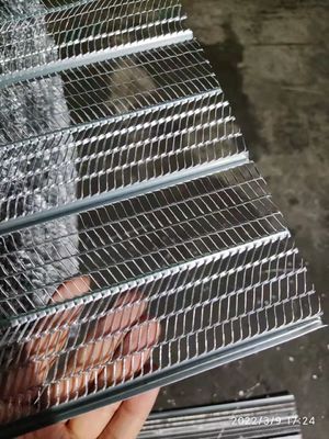 Rete per intonaco zincata per muri, distanza tra le nervature 100m, nervatura alta