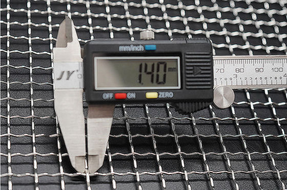 Griglieria in acciaio inossidabile per cucinare all'aperto con carbone