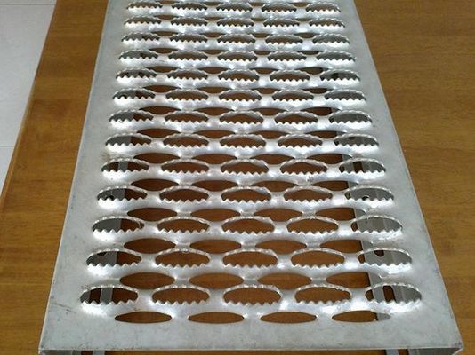 scivolo della grata di sicurezza di 2-5m Diamond Walkway Channel Grip Span anti