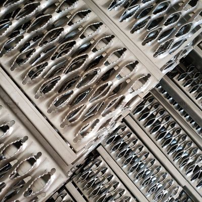 Plancia del puntone della presa di spessore 2.0-4.0mm che gratta Diamond Plank Grating Slip Resistance