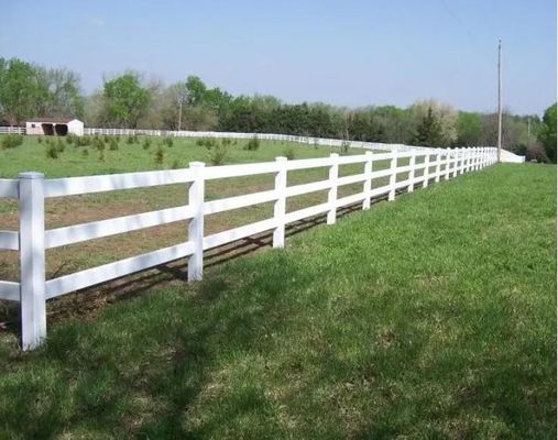Il cavo saldato recinto chiuso Mesh Fence 3 del cavallo del PVC recinta il vinile bianco del ranch