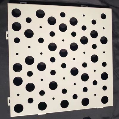 1.2*2.4m pannelli metallici perforati in alluminio per uso decorativo