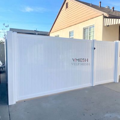 Peso leggero resistente all'acqua, PVC moderno, recinzione di privacy completa