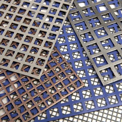 Fassati metallici perforati in alluminio
