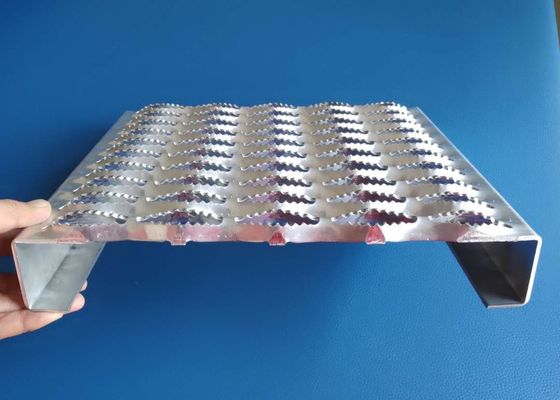 Griglie di sicurezza 2,0 mm 2,5 mm Diamante buco di alluminio presa Strut passeggiata
