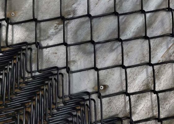 Il PVC ha ricoperto il campo galvanizzato nero di Diamond Shape Wire Mesh Sports del recinto del collegamento a catena