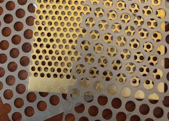Anping ha perforato la maglia metallica 1.5*3.0m ha perforato i pannelli per soffitti di alluminio