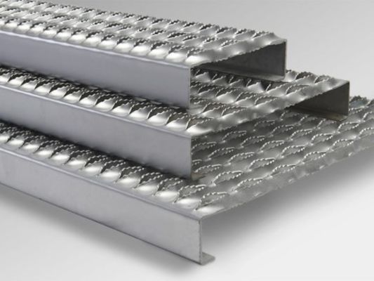 Acciaio rotondo 3mm inossidabile del passaggio pedonale del tetto della grata di sicurezza del puntone della presa del foro