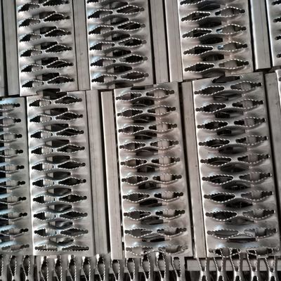 Passaggio pedonale d'acciaio dell'anti di slittamento calibro di Diamond Plank Grating Aluminum 12